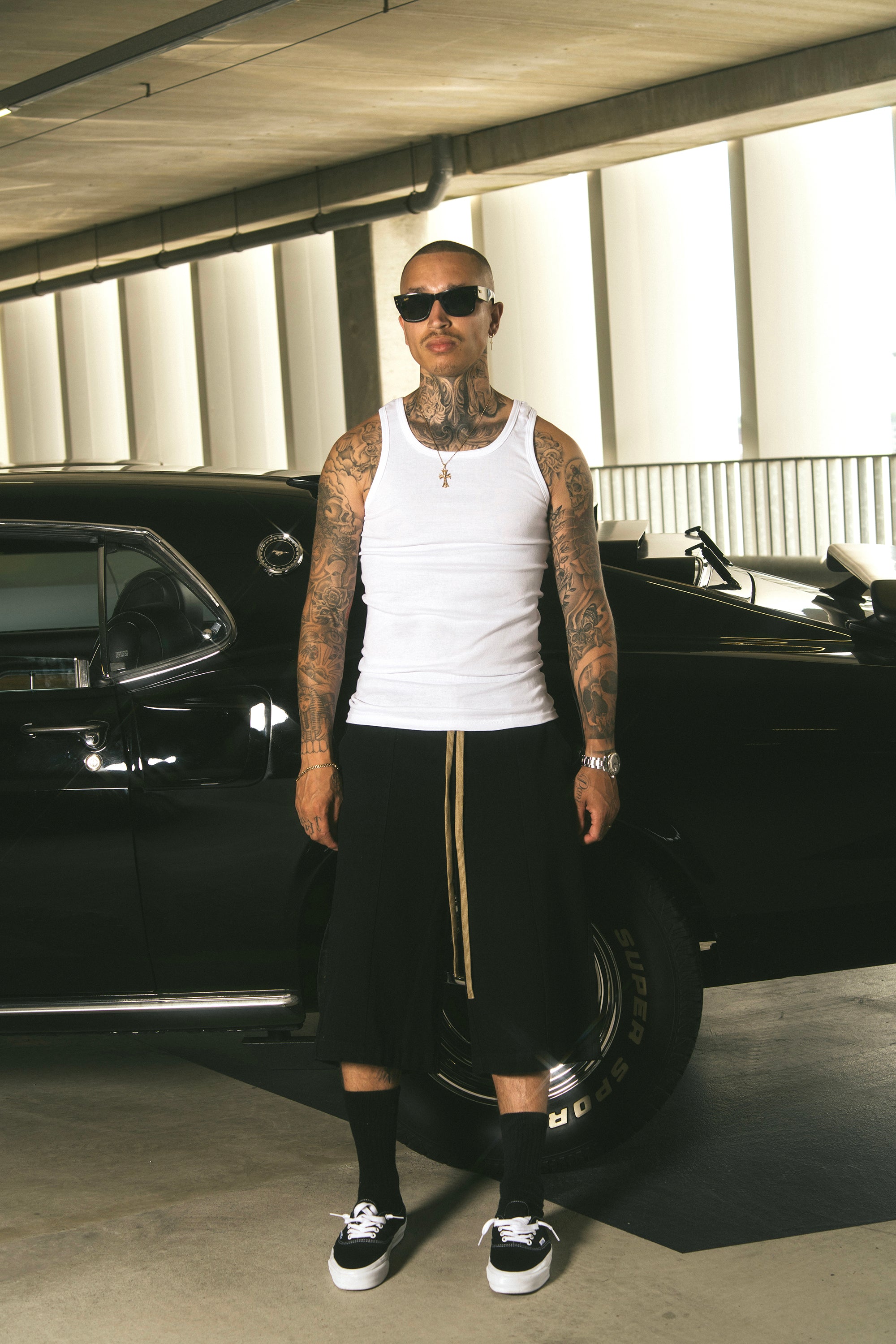 BLACK TWILL BAGGY SHORTS