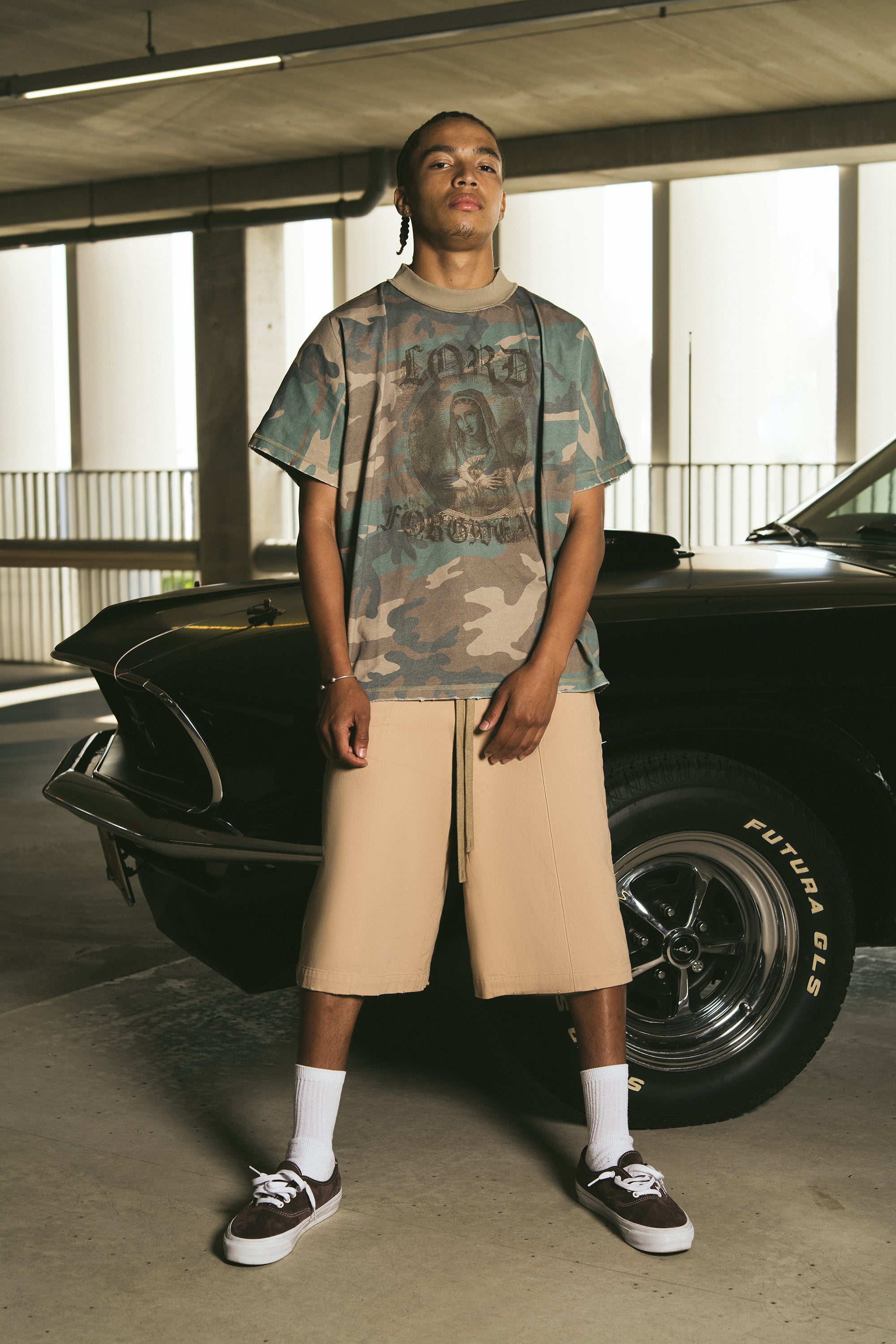 CREME TWILL BAGGY SHORTS